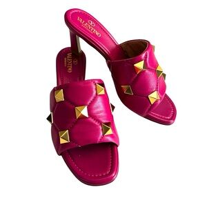 Valentino Garavani Fuschia Pink Heels RockStud Gold Studded Size 37